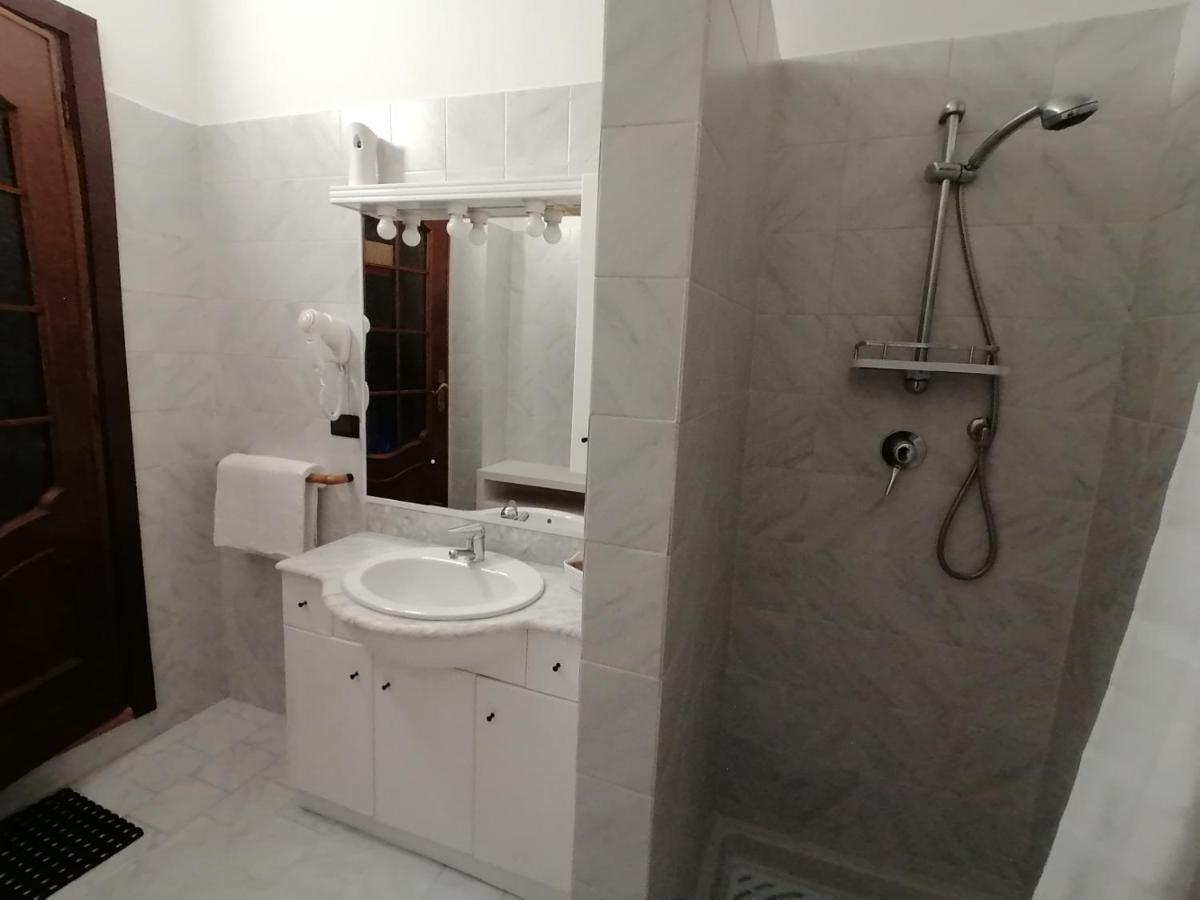 Bed and Breakfast Amo' Le Langhe Narzole Exterior foto