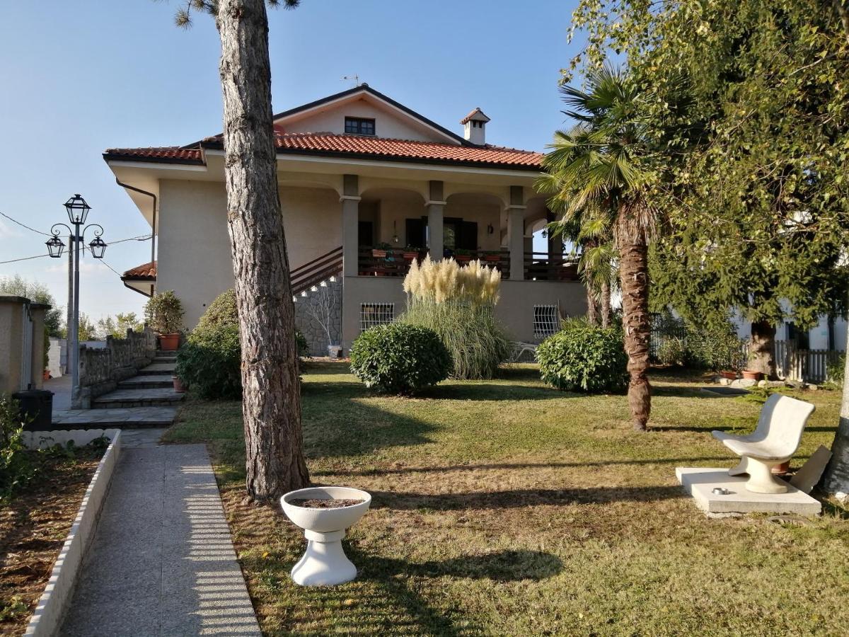 Bed and Breakfast Amo' Le Langhe Narzole Exterior foto