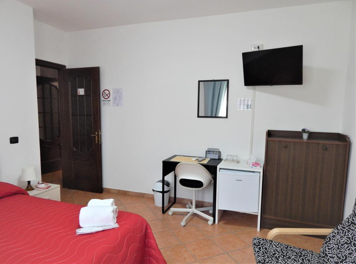 Bed and Breakfast Amo' Le Langhe Narzole Exterior foto