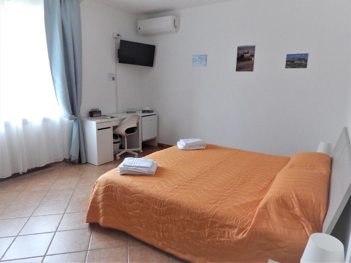 Bed and Breakfast Amo' Le Langhe Narzole Exterior foto
